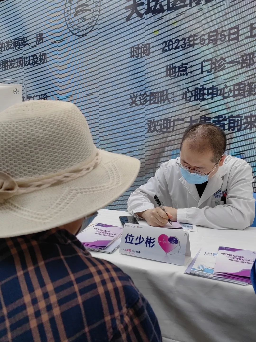 9318c3729b12e0677427c58370ed43fa.jpg 9318c3729b12e0677427c58370ed43fa.jpg