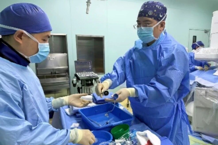 北京天坛医院完成国内首例成人线粒体脑肌病无导线起搏器植入