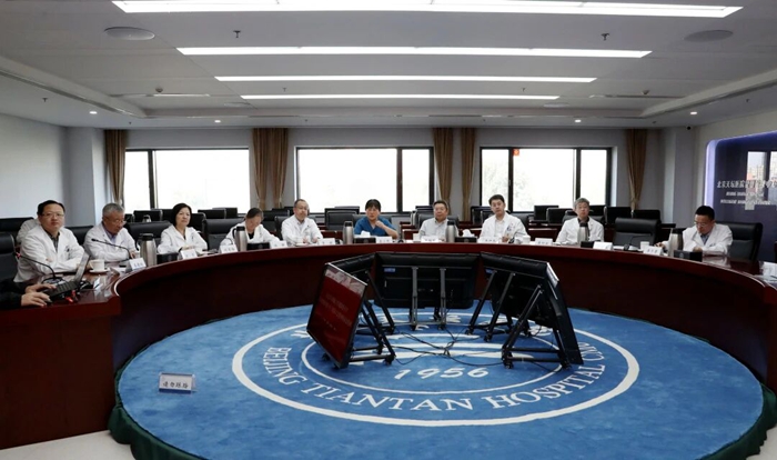 北京天坛医院党委理论学习中心组深入学习贯彻全国卫生与健康大会精神
